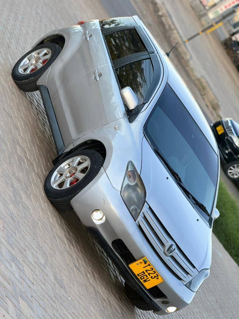 A picture of TOYOTA IST 0685044002