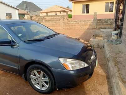 A picture of Honda Accord 2005