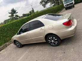 A picture of 2004 Toyota corolla