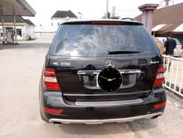 A picture of Mercedes Benz ML350 This Nigeria used Mercedes Benz is for