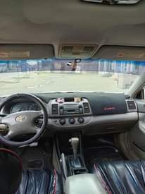 A picture of 2004 TOYOTA CAMRY