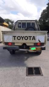 A picture of Land cruiser pick up
