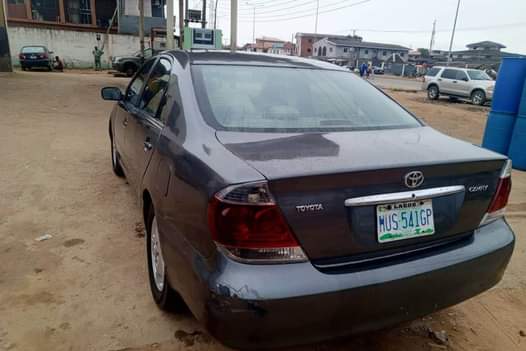 A picture of 2004 Toyota Camry