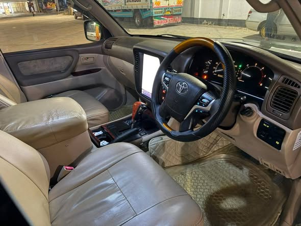 A picture of LANDCRUISER AMAZON