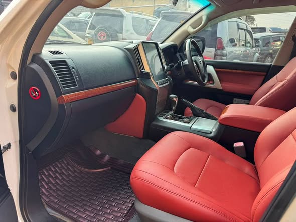 A picture of Toyota Land cruiser