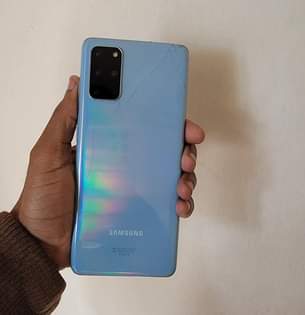 A picture of SAMSUNG S20 PLUS