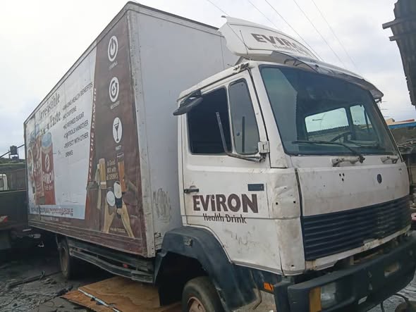 A picture of Mercedes truck