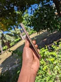 A picture of iPhone XS MAX 64GB