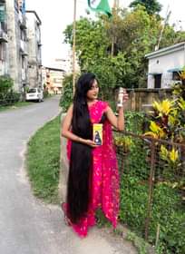 A picture of Zafran hair oil