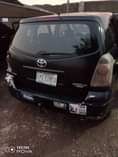A picture of 2005 Tayota Corolla verso 1 8