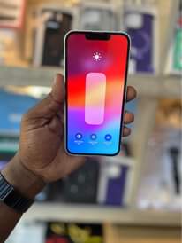 A picture of Iphone 13 GB 128