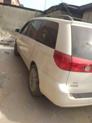 A picture of Toyota Sienna