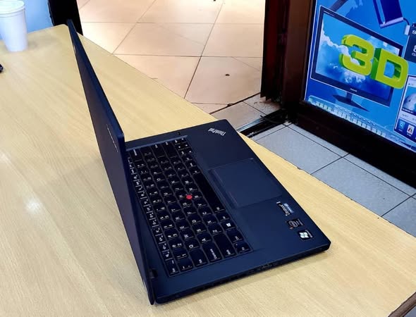 A picture of Lenovo i7 with 8gb Ram and 500gh HDD Touch screen