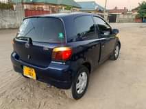 A picture of Gari aina ya vitz