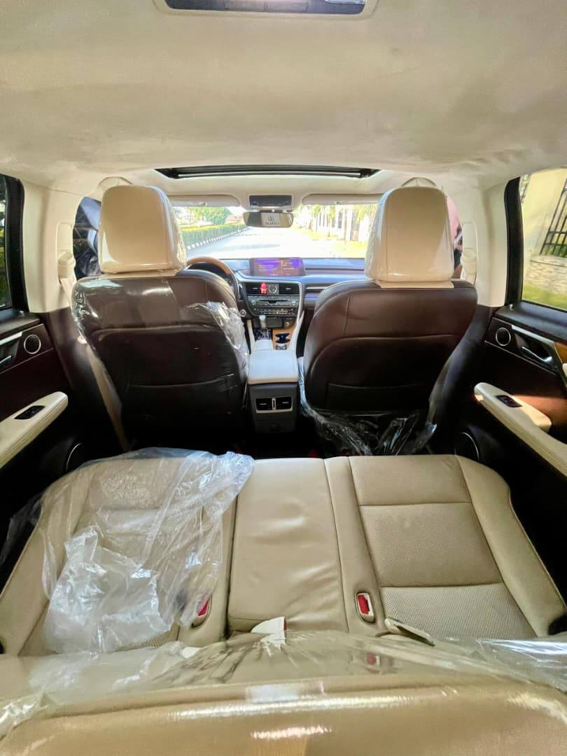 A picture of LEXUS RX 350 2017.....DISTRESS SALES 