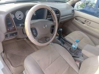 A picture of NISSAN PATHFINDER 2002