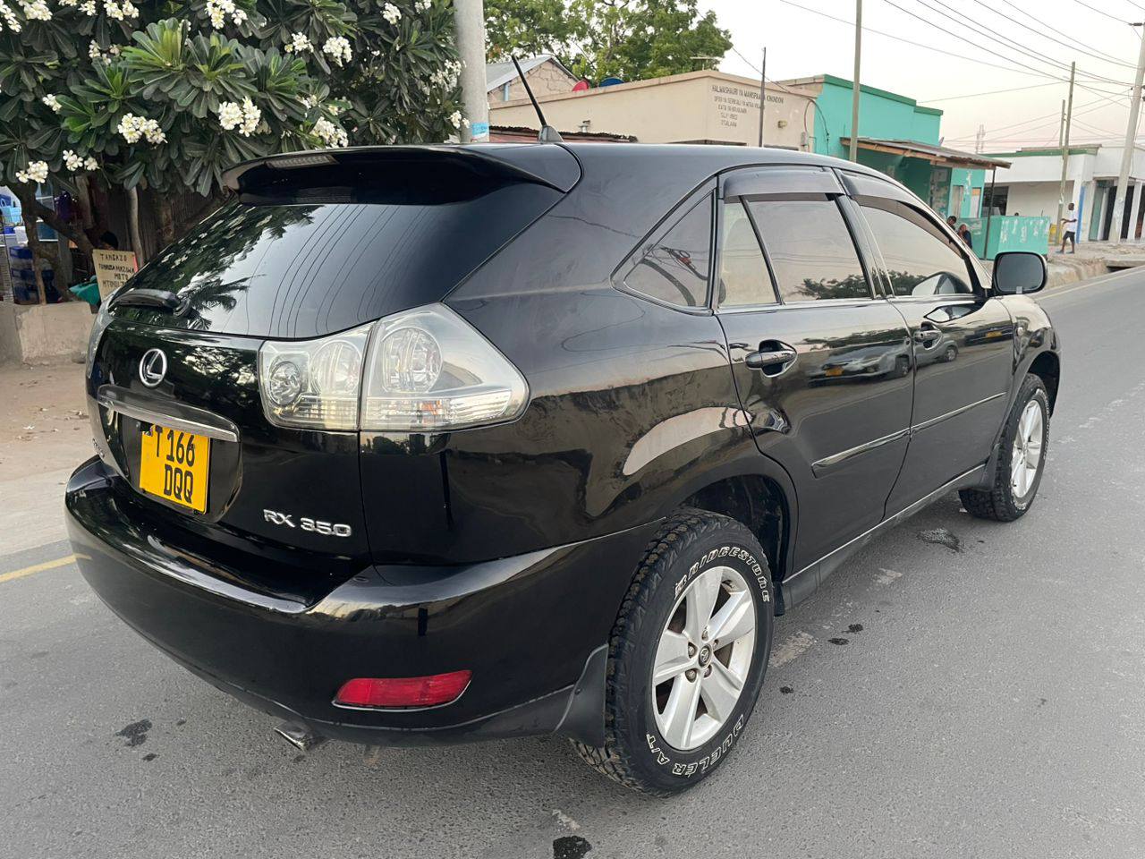 A picture of TOYOTA HARRIER KALI MNOO FOR SALE YEAR 2007 ENGINE CODE
