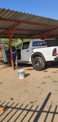 used toyota hilux