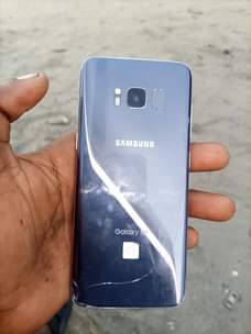 A picture of Samsung s8.