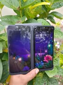 A picture of LG G8X thinq