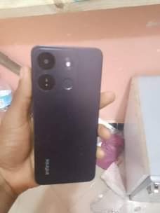 A picture of Infinix smart 7HD