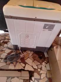 A picture of Washing machine 6kg And ceeling fan