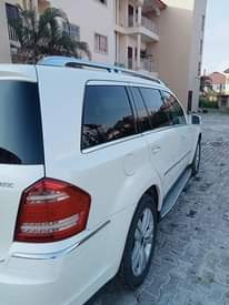 A picture of Nigerian Used Benz GL 450 2012