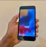 A picture of iPhone 7 gb128
