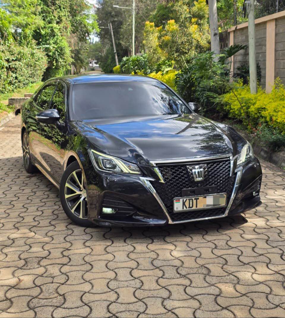 toyota crown athlete
