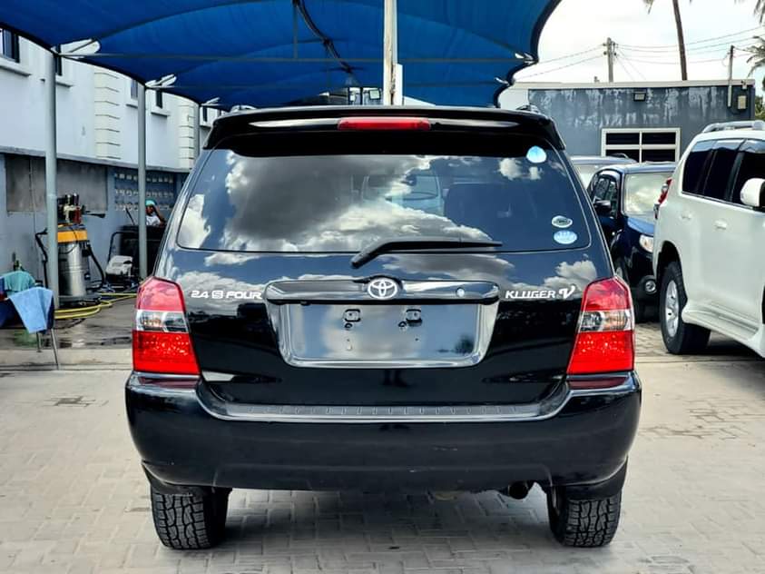 A picture of TOYOTA KLUGER V
