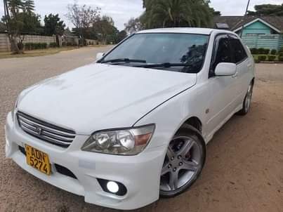 used toyota altezza