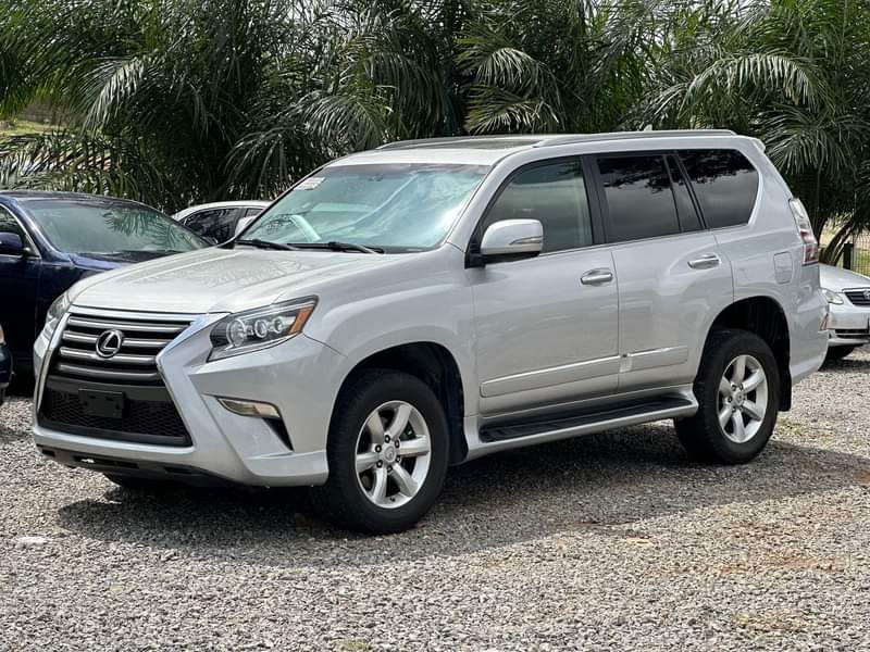 A picture of Extremely clean Title Foreign used Lexus Gx460 2014 model Accident