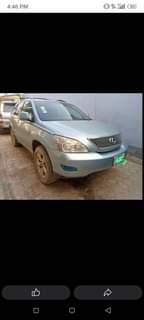 A picture of Lexus RX 330
