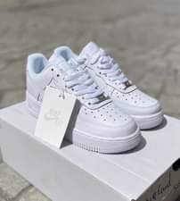 A picture of Plain Tshirts and Nike Airforce 1s