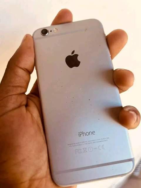 A picture of Iphone 6s plain gb 16
