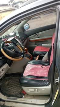 A picture of Dealer market RX330 2005 engine and gear is okay Ac