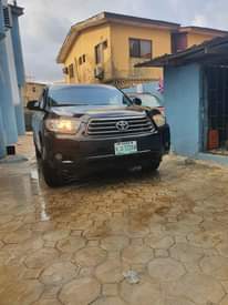 A picture of Toyota highlander 2008 model