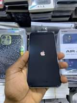 A picture of iPhone 11pro 64gb storage With True Tone Working Face ID