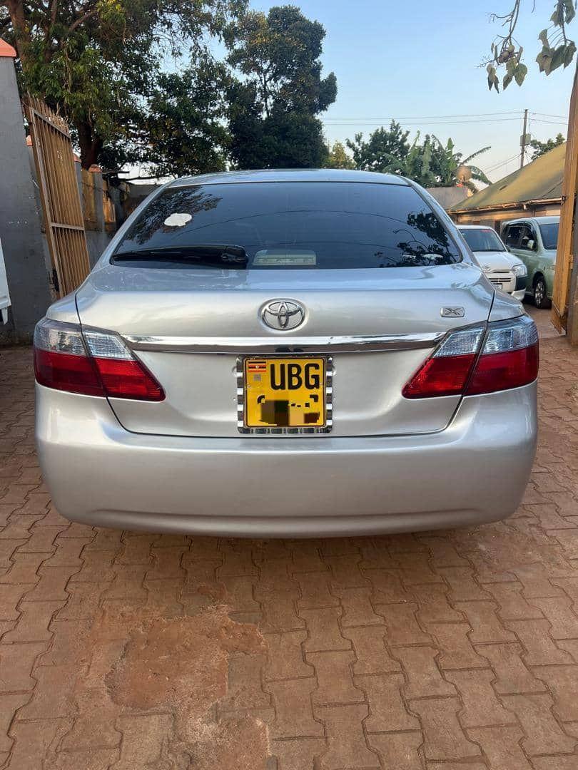 toyota premio