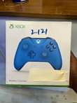 A picture of XBOX ONE SERIES CONTROLLERS XBOX ONE 140 000 XBOX SERIES.