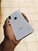A picture of iPhone X 64GB at 590k CALL 0742437846