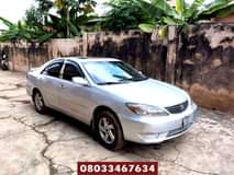 A picture of 2004 Toyota Camry