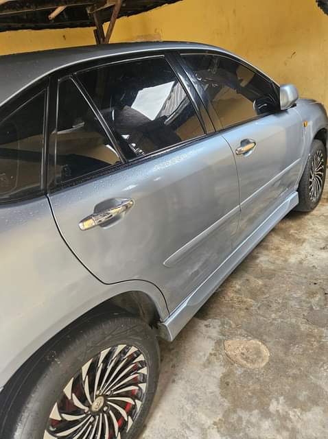 A picture of RX 350 firstbody
