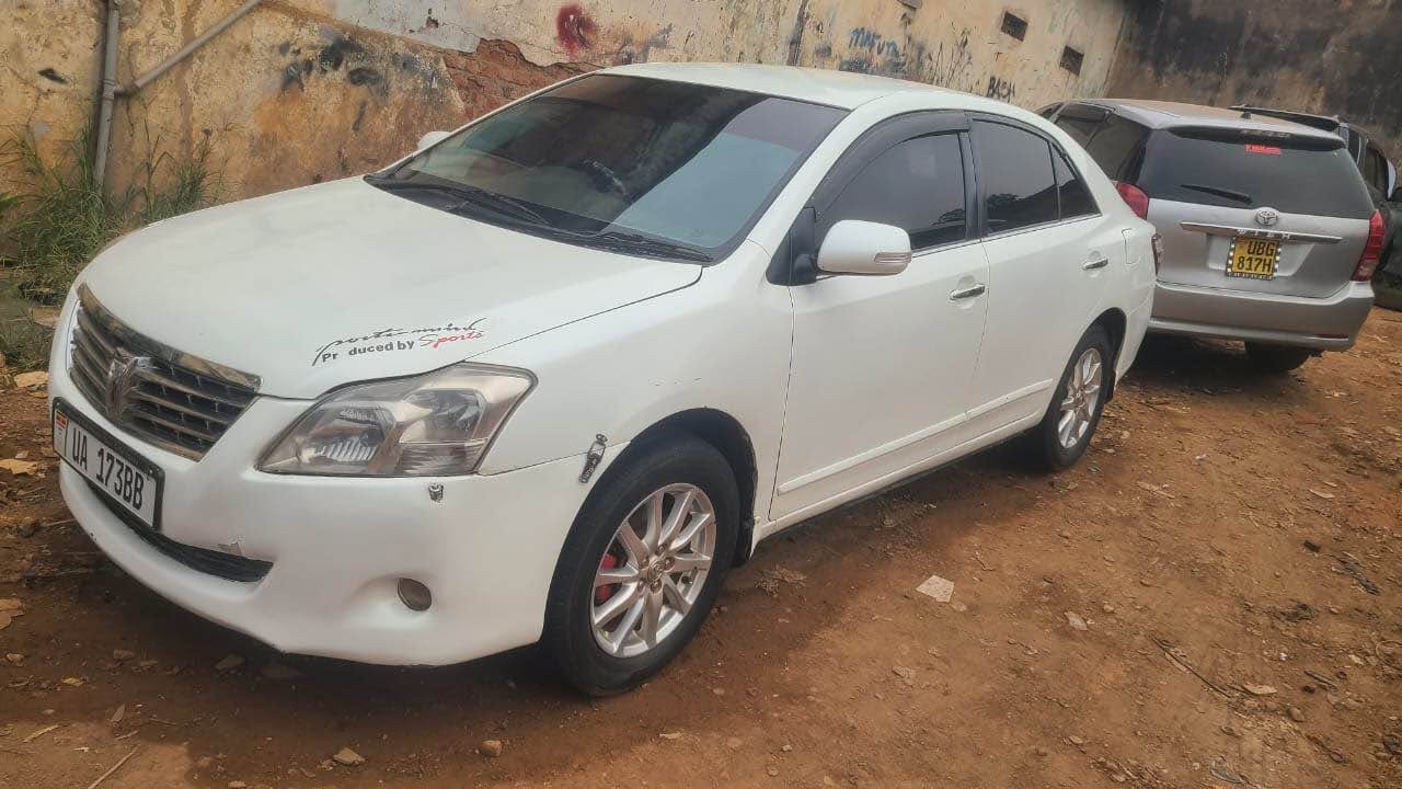 toyota premio