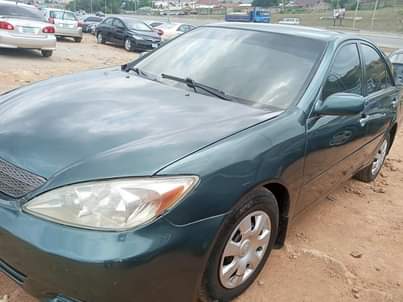 A picture of Toyota Camry 03 model Neatly Nigerian used Everything perfect 08063558269
