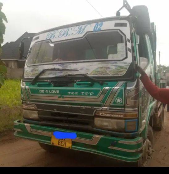 A picture of FUSO TIPPER 0617050520