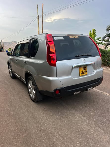 A picture of Nissan X trail in very good condition 24m money needed