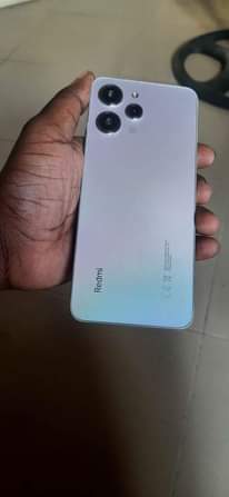 A picture of Redmi 12
