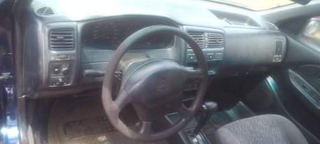A picture of 2001 Nisan Nisan Almera