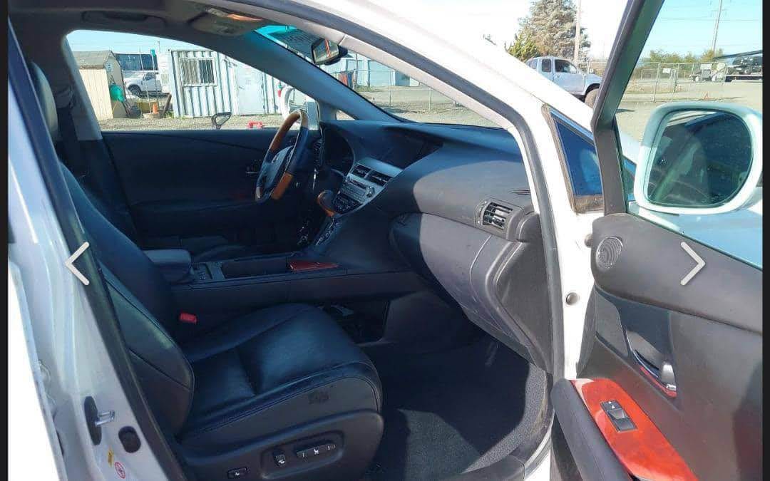 A picture of Distress saleToks 2012 Lexus Rx350